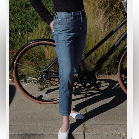 Everlane Lightweight distressed THE SUMMER JEAN Straight Jeans Classic Size 25 - Picture 16 of 16